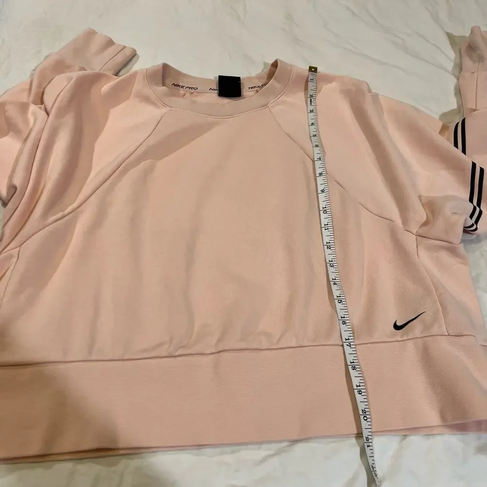 Nike Pro Dri-Fit Get Fit Women's Crew Boxy Cropped sweatshirt pink L - Picture 9 of 13